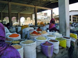 Foto di un mercato di spezie di Asmara