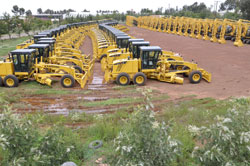 Foto dei macchinari pesanti importati da Eritrea