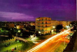 Immagine notturna di Asmara
