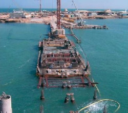Foto costruzione del porto peschereccio in eritrea